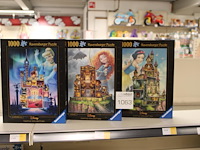 Drie puzzels ravensburger disney collectie. - afbeelding 1 van  2