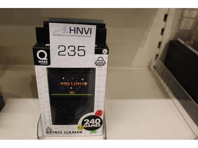 Drie retro gamers qware - afbeelding 1 van  2