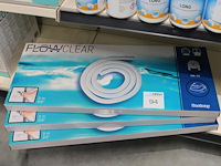Drie slangen 300 cm, doorsnede 3,2 cm. - afbeelding 1 van  2