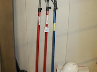 Drie snelsteunen. - afbeelding 2 van  2