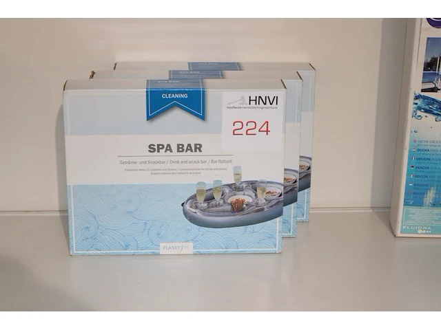 Drie spa bar cleaning. - afbeelding 1 van  2