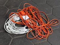 Drie verlengkabels. - afbeelding 2 van  2
