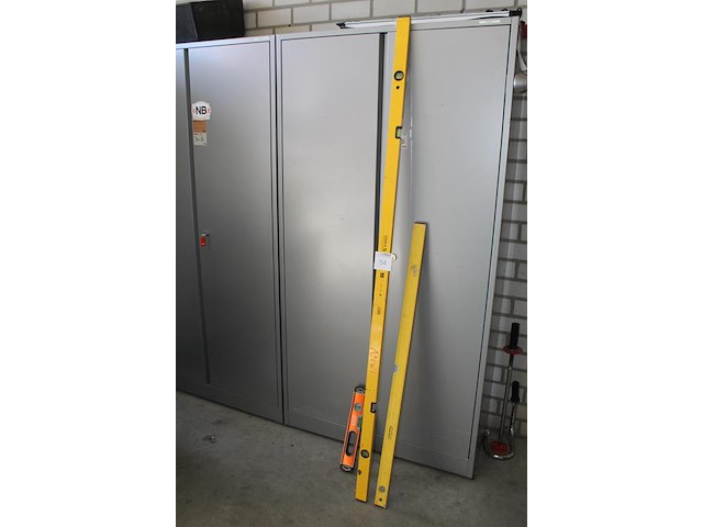 Drie waterpassen w.o. stabila 200 cm. - afbeelding 2 van  2