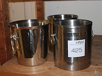 Drie wijnkoelers. - afbeelding 1 van  1