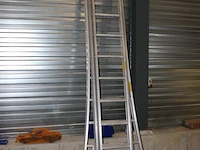 Driedelige ladder pgs met 3 x 12 treden - afbeelding 2 van  2