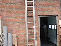 Driedelige ladder wienisse. 3x 14 treden. - afbeelding 2 van  2