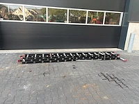 Driedelige uitschuifladder