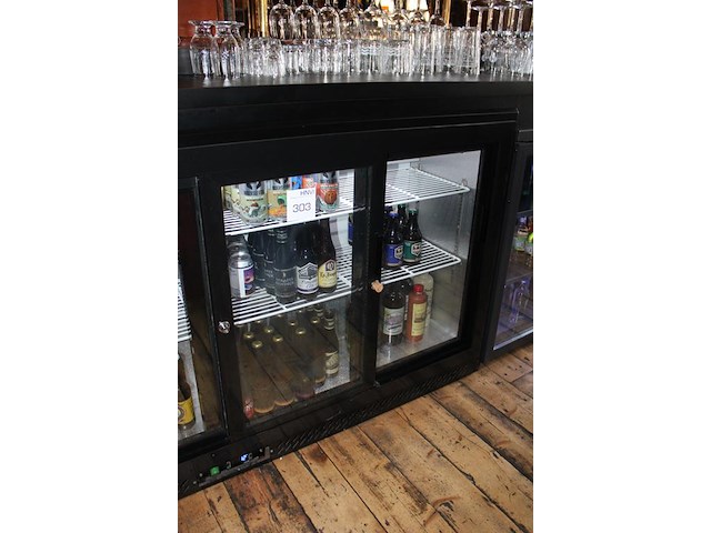 Driedeurs koeling nn type sc315sda. bouwjaar onbekend. afmeting 135 x 55 x 91 cm. let op excl. blikjes en o... - afbeelding 2 van  3