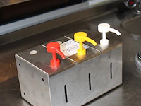 Driekoppige sausdispenser. - afbeelding 2 van  2