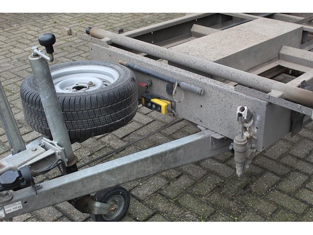 Driezijdige kipper aanhanger humbaur htk 3000.37 met kenteken 84-ws-gp. - afbeelding 4 van  8