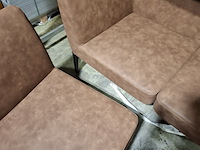 Driezitsbank met anderhalf zits bank, pedrali - afbeelding 6 van  9