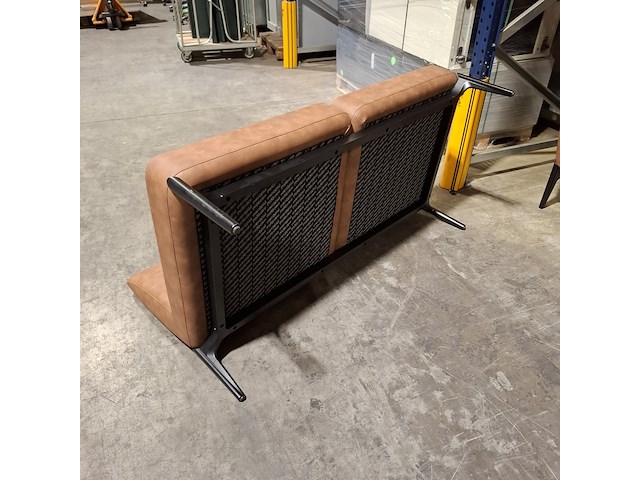 Driezitsbank met anderhalf zits bank, pedrali - afbeelding 9 van  9