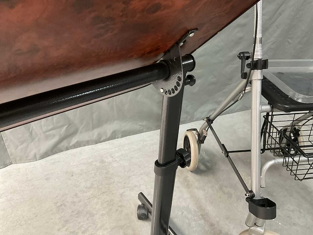 Drive rollator en tafel - afbeelding 2 van  12
