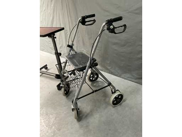 Drive rollator en tafel - afbeelding 8 van  12