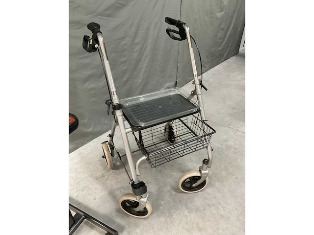 Drive rollator en tafel - afbeelding 4 van  12