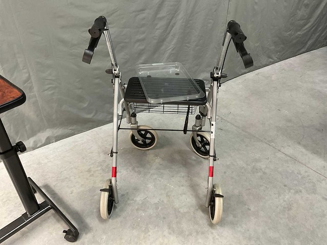 Drive rollator en tafel - afbeelding 5 van  12