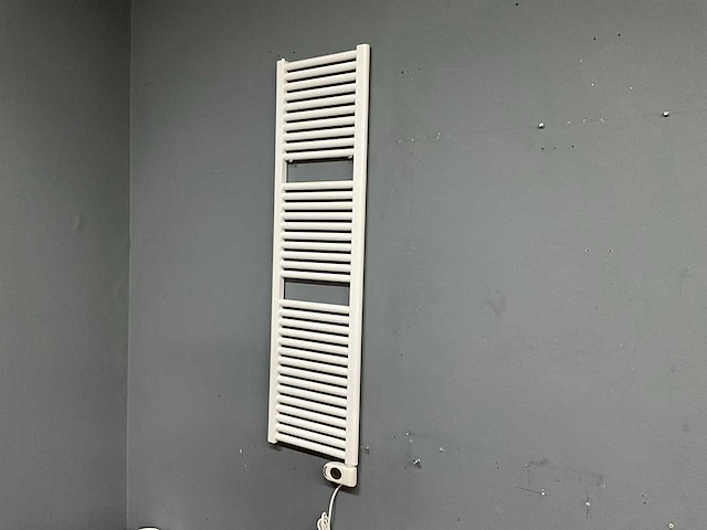 Drl claudia designradiator - afbeelding 2 van  4