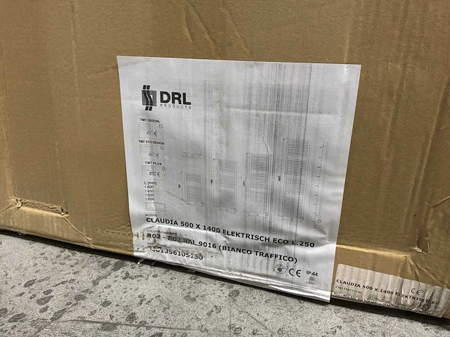 Drl claudia elektrische badkamerradiator 900w wit ral9016 - afbeelding 4 van  5