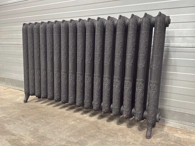 Drl liberty decorato gietijzeren 2 koloms designradiator - afbeelding 1 van  11