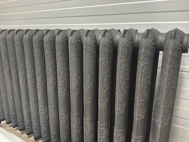 Drl liberty decorato gietijzeren 2 koloms designradiator - afbeelding 11 van  11