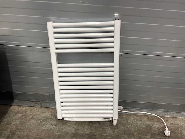 Drl v elektrische badkamerradiator blow 500w - afbeelding 4 van  11