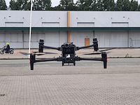 Drone, dji, matrice m30t - afbeelding 23 van  29