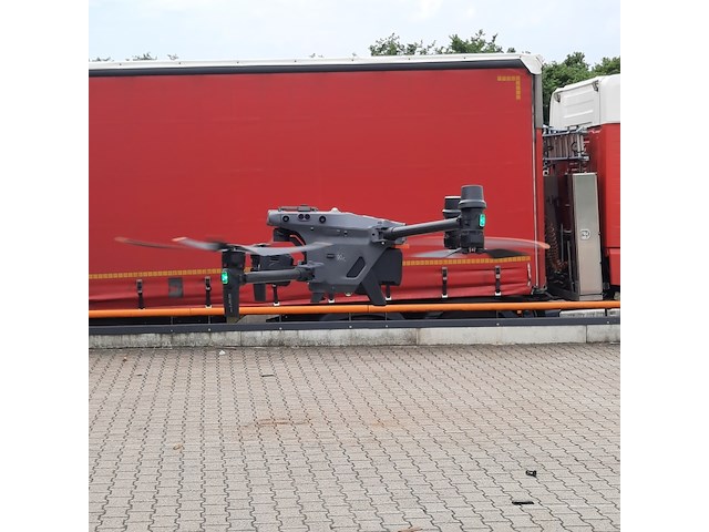 Drone, dji, matrice m30t - afbeelding 26 van  29