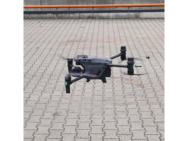 Drone, dji, matrice m30t - afbeelding 21 van  40