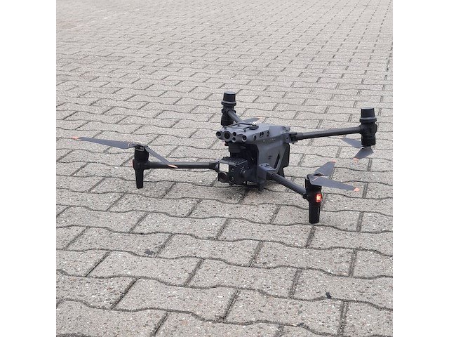 Drone, dji, matrice m30t - afbeelding 12 van  40