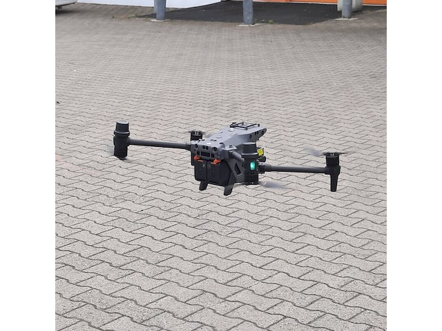 Drone, dji, matrice m30t - afbeelding 24 van  40