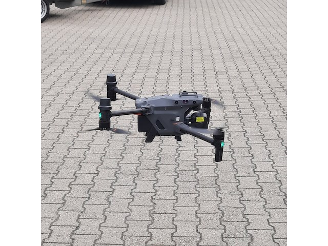 Drone, dji, matrice m30t - afbeelding 25 van  40