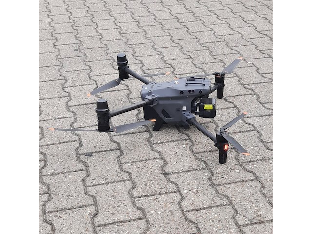 Drone, dji, matrice m30t - afbeelding 34 van  40