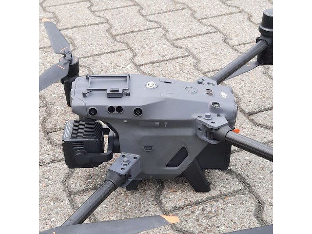 Drone, dji, matrice m30t - afbeelding 39 van  40