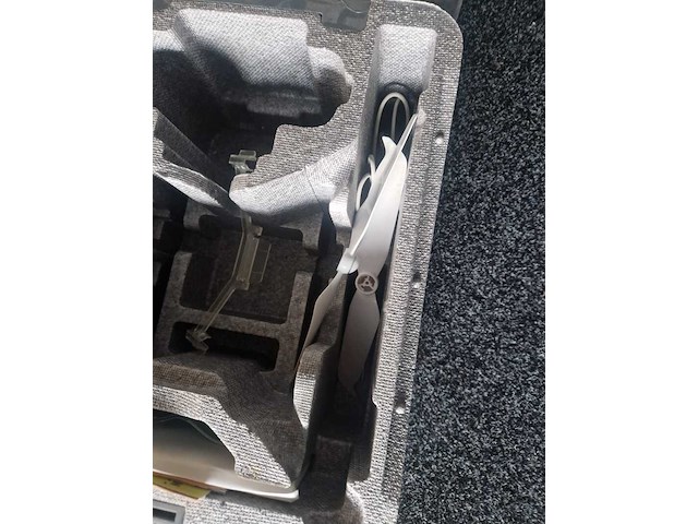 Drone, dji, phanton 4 | valschade - afbeelding 7 van  11