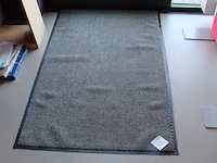 Droogloopmat met afmeting 147 x 87 cm. - afbeelding 2 van  2