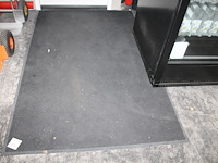 Droogloopmat met afmeting 200 x 130 cm. - afbeelding 1 van  1