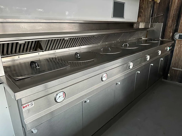 Drowa dr3503/2 frietaanhangwagen / foodtruck met grote koelcel 29-wf-dx - afbeelding 9 van  35