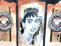 Druk getiteld classic ornament van de kunstenaar joadoor, gekenmerkt door een triptiekstijl met klassieke romeinse of griekse motieven - afbeelding 3 van  5