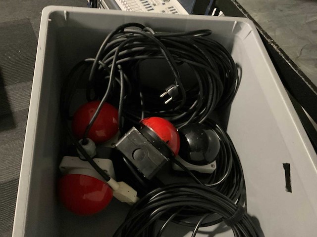 Drukknop met regiekast - afbeelding 4 van  5