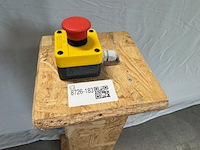 Drukknop op sokkel - afbeelding 2 van  3