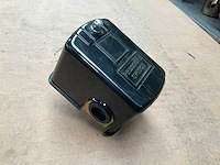 Drukschakelaar voor waterpomp - afbeelding 3 van  4