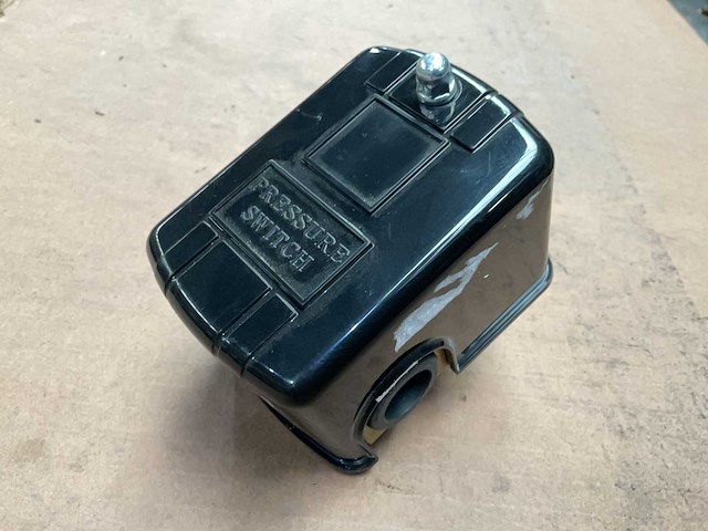 Drukschakelaar voor waterpomp - afbeelding 4 van  4