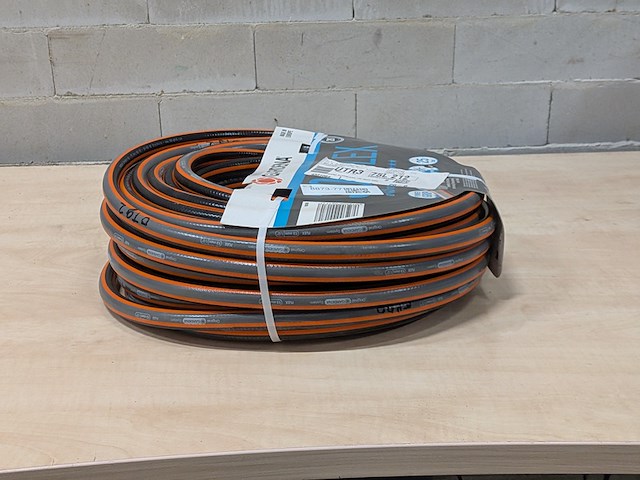 Drukspuit met slang ø13mm, gardena - afbeelding 1 van  6