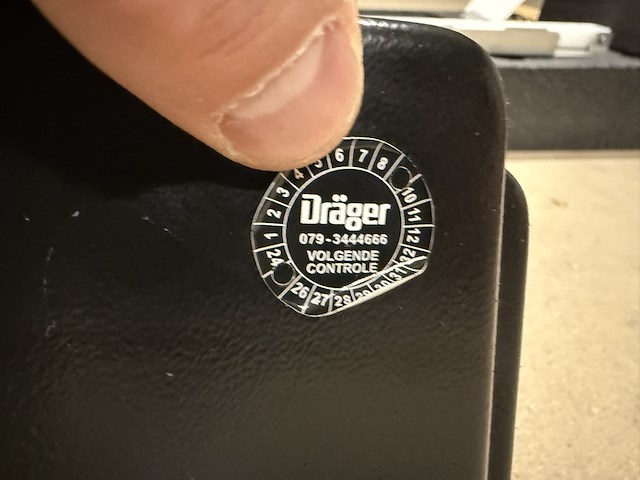 Druktest apparaat tbv volgelaatmasker, dräger, prestor 5000 - afbeelding 9 van  14