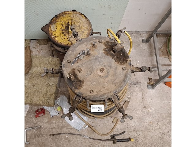 Drukvat met teerpot - afbeelding 4 van  8