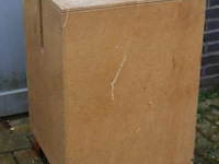 Drukvat voor verf in mobiele opbergkist