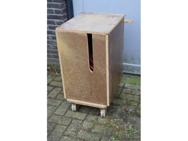 Drukvat voor verf in mobiele opbergkist - afbeelding 1 van  4