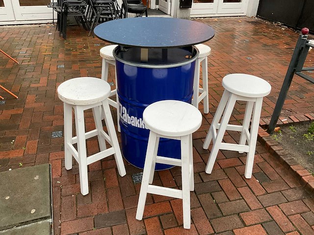 Drum tafel met barkrukken - afbeelding 2 van  8