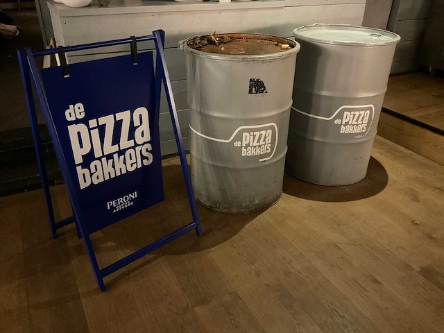 Drums en reclamebord - afbeelding 1 van  6