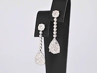 Druppelvormige oorhangers met briljant en princess geslepen diamanten - afbeelding 3 van  9